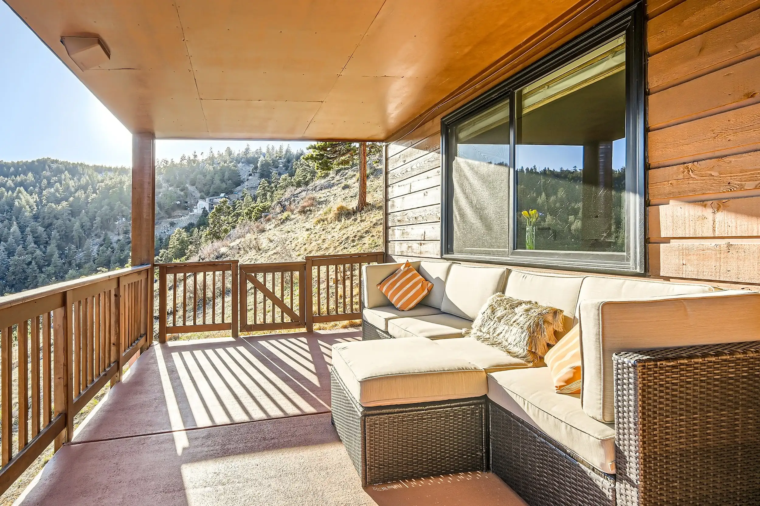 Outdoor+Couch+area
